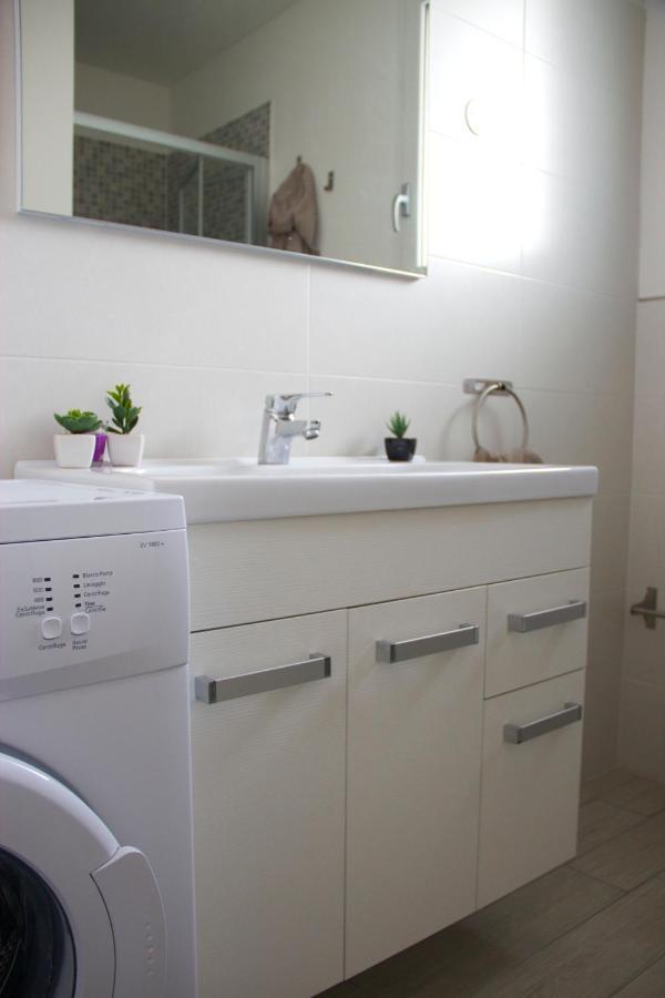 Residence La Perla Каорле Екстериор снимка