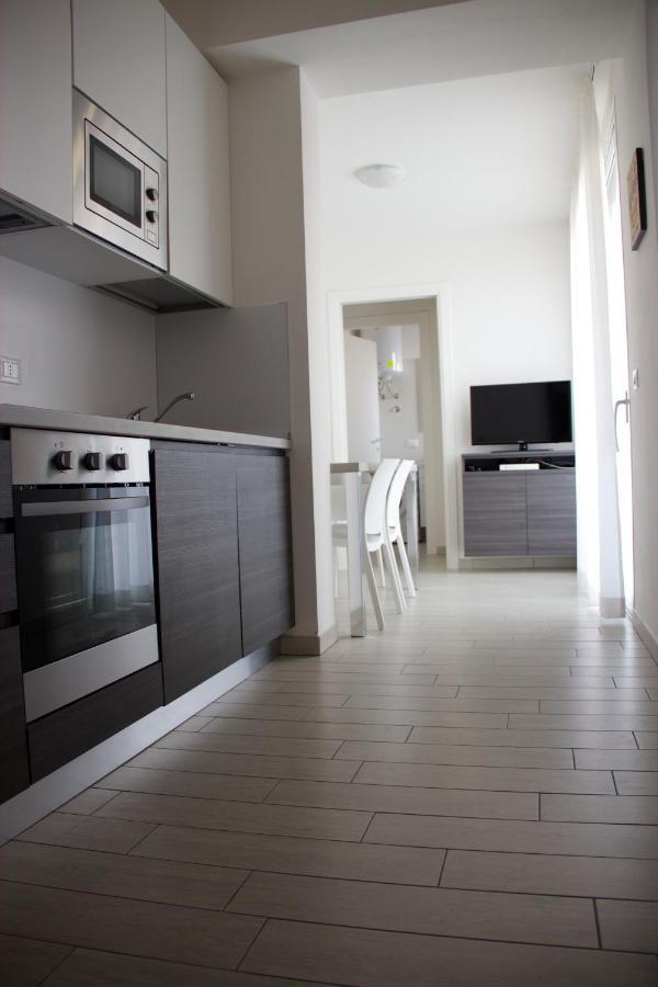 Residence La Perla Каорле Екстериор снимка