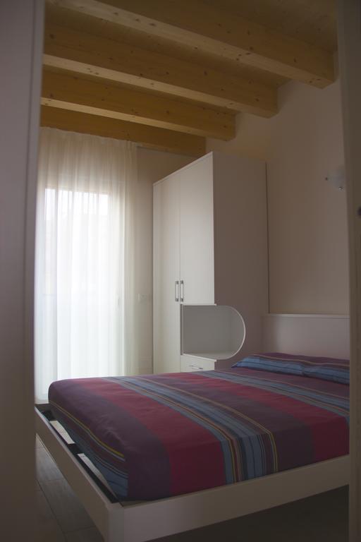Residence La Perla Каорле Стая снимка