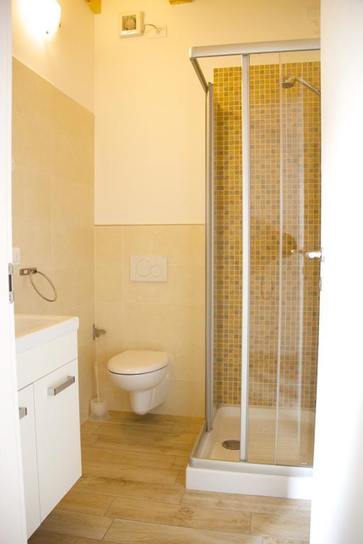 Residence La Perla Каорле Екстериор снимка
